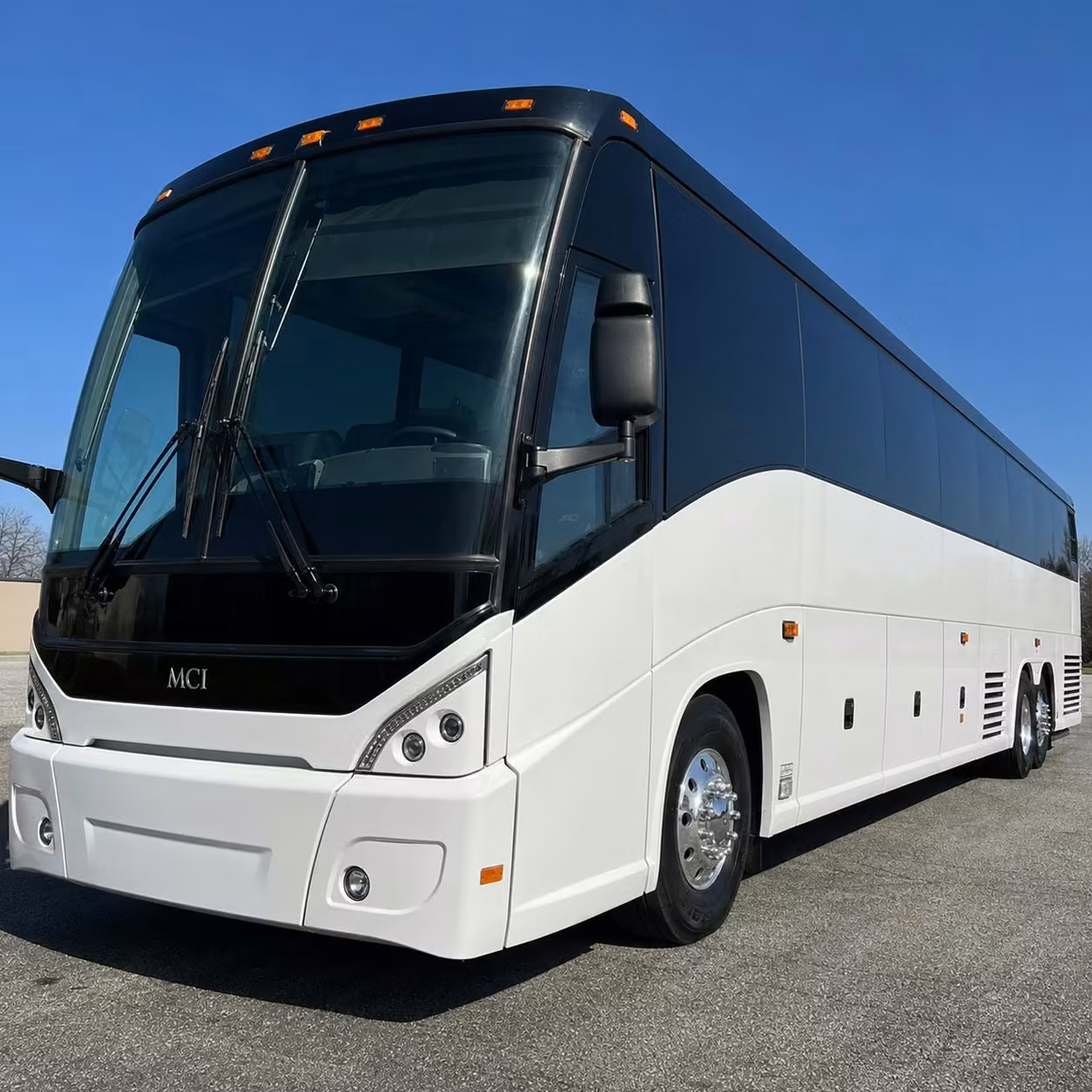fresnocharterbus com connects fresno corporate groups with reliable airport shuttle service